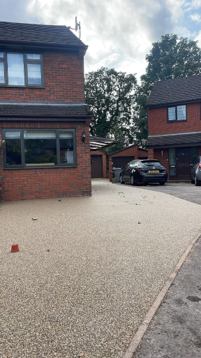 Resin Driveway Specialist Cheshire 03 Medium